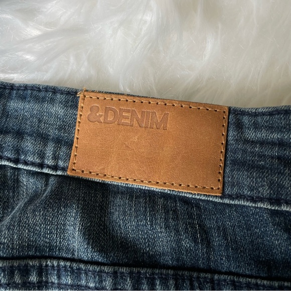 &Denim by H&M Skinny Regular Waist Dark Wash Lightly Distressed Stretch Jeans 18 - Picture 9 of 16